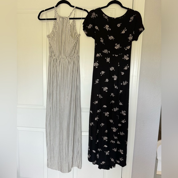 Maternity Maxi Dresses Black and White bundle - Picture 15 of 15